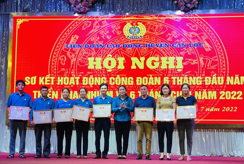 Can Lộc: Sơ kết hoạt động công đoàn 6 tháng đầu năm 2022